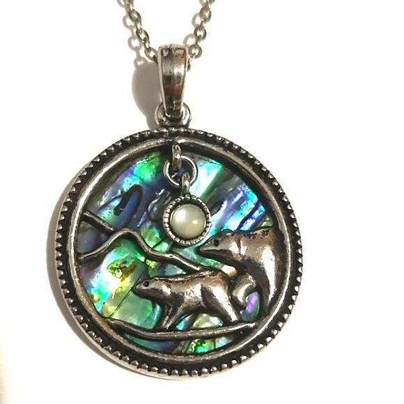 GLACIER PEARLE "MOONLIGHT BEARS" SILVER-PLATED ABALONE PENDANT 18-20" NECKLACE - Picture 3 of 9